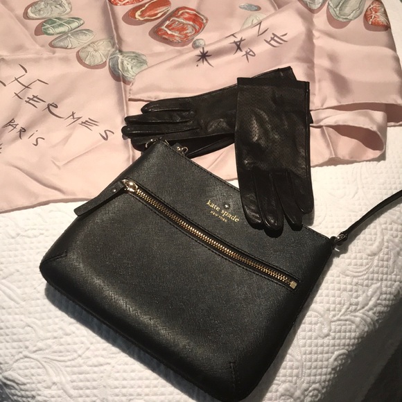 kate spade Handbags - Kate Spade crossbody purse